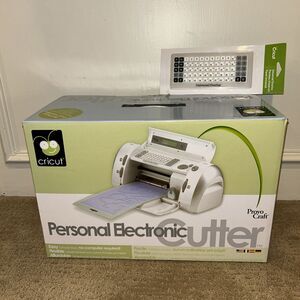 New Cricut Personal Electronic Cutting Machine w/ George & Basic Shapes, Overlay
